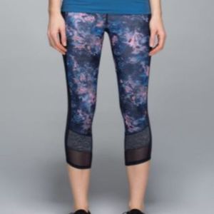 Luluemon If You're Lucky Crop *Full-On Luxtreme